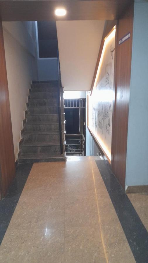 Vivid Homes By Wb Inn Bangalore Bagian luar foto
